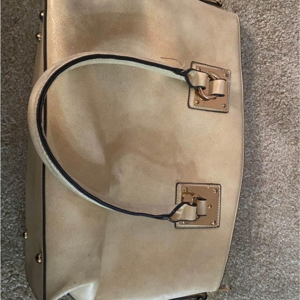 Purse - Picture 2 of 2